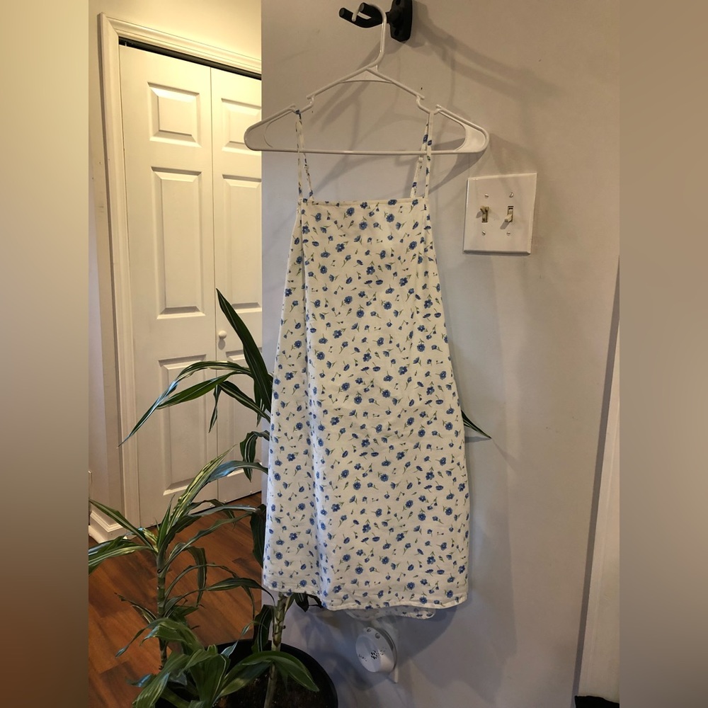White floral American Eagle sundress